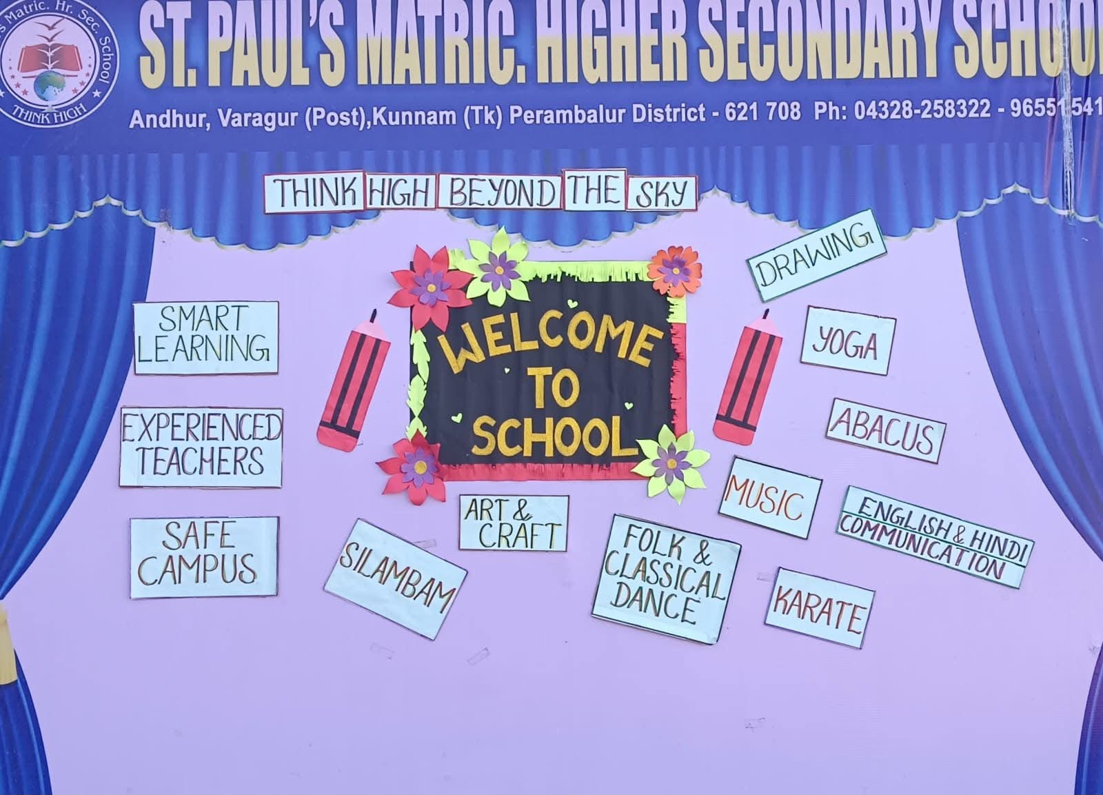 Welcome banner listing the school's offerings — smart learning, yoga, karate, music, art, and more
